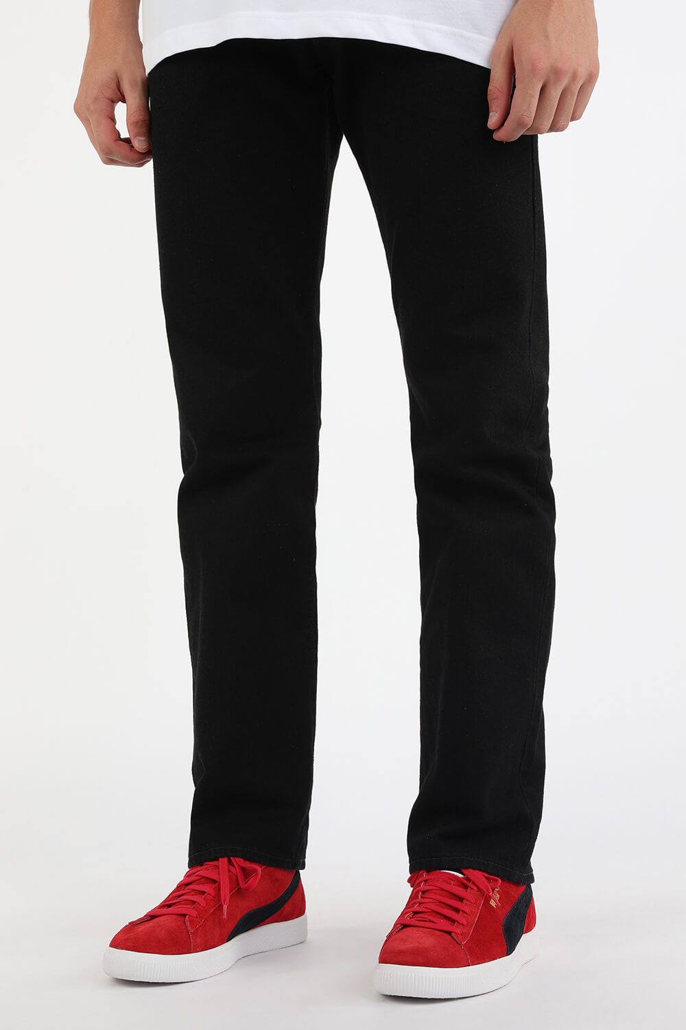 תמונת כל הלוק של נעלי סניקרס וינטג' מזמש